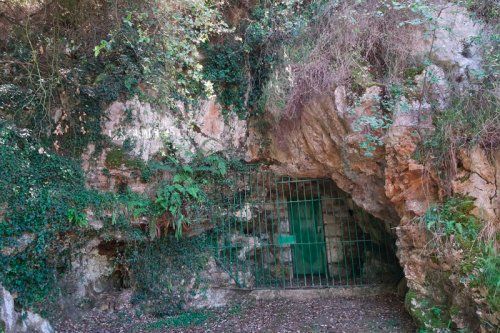 Cueva de Las Chimeneas